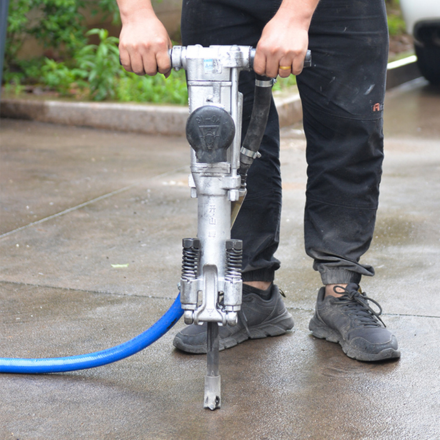 Ручной пневматический перфоратор для добычи камня