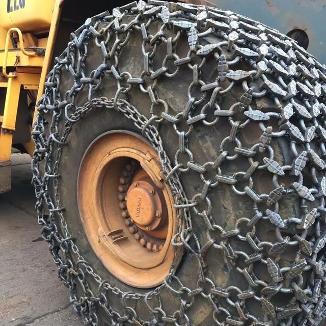 Специальные противоскользящие цепи для тяжелых вилочных погрузчиков на каменных шахтах. Цепи для улучшения тяги.