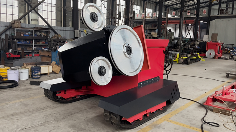 Гусеничный карьер-алмазно-канатная пила